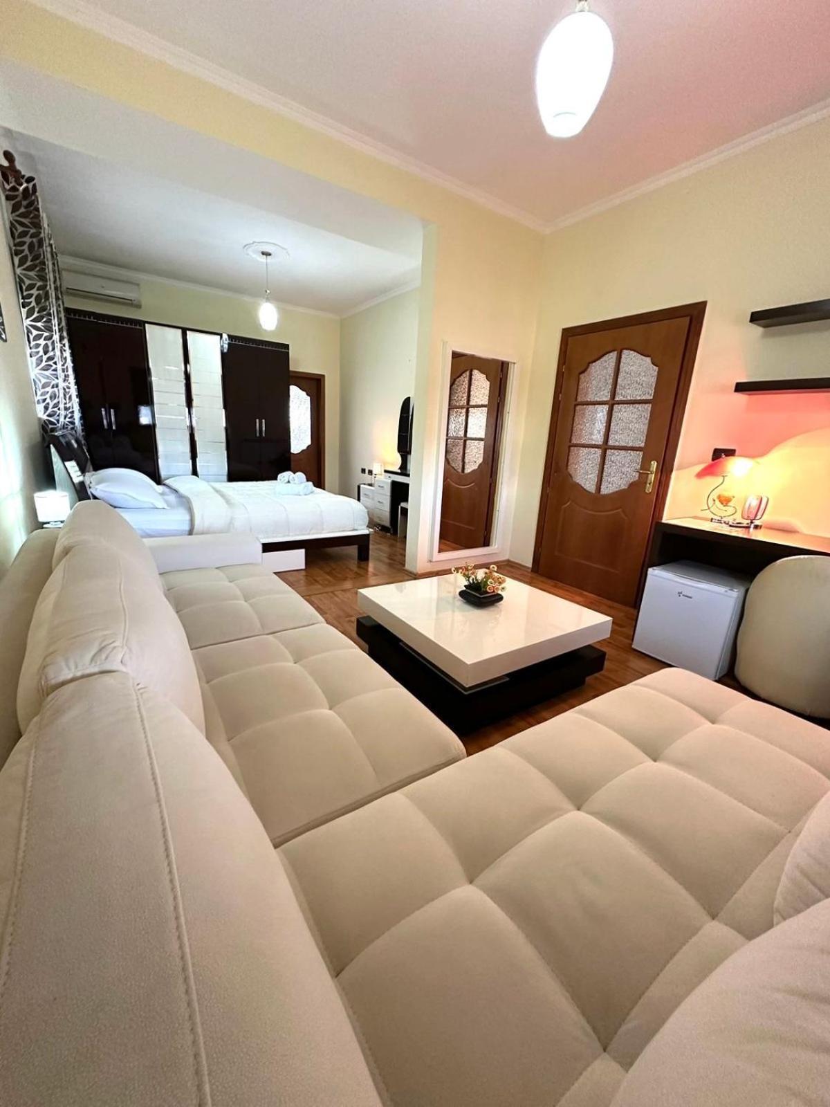 Guest House Pulake Берат Экстерьер фото